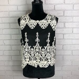 Design Labs Embroidered Black‎ and White Crop Top